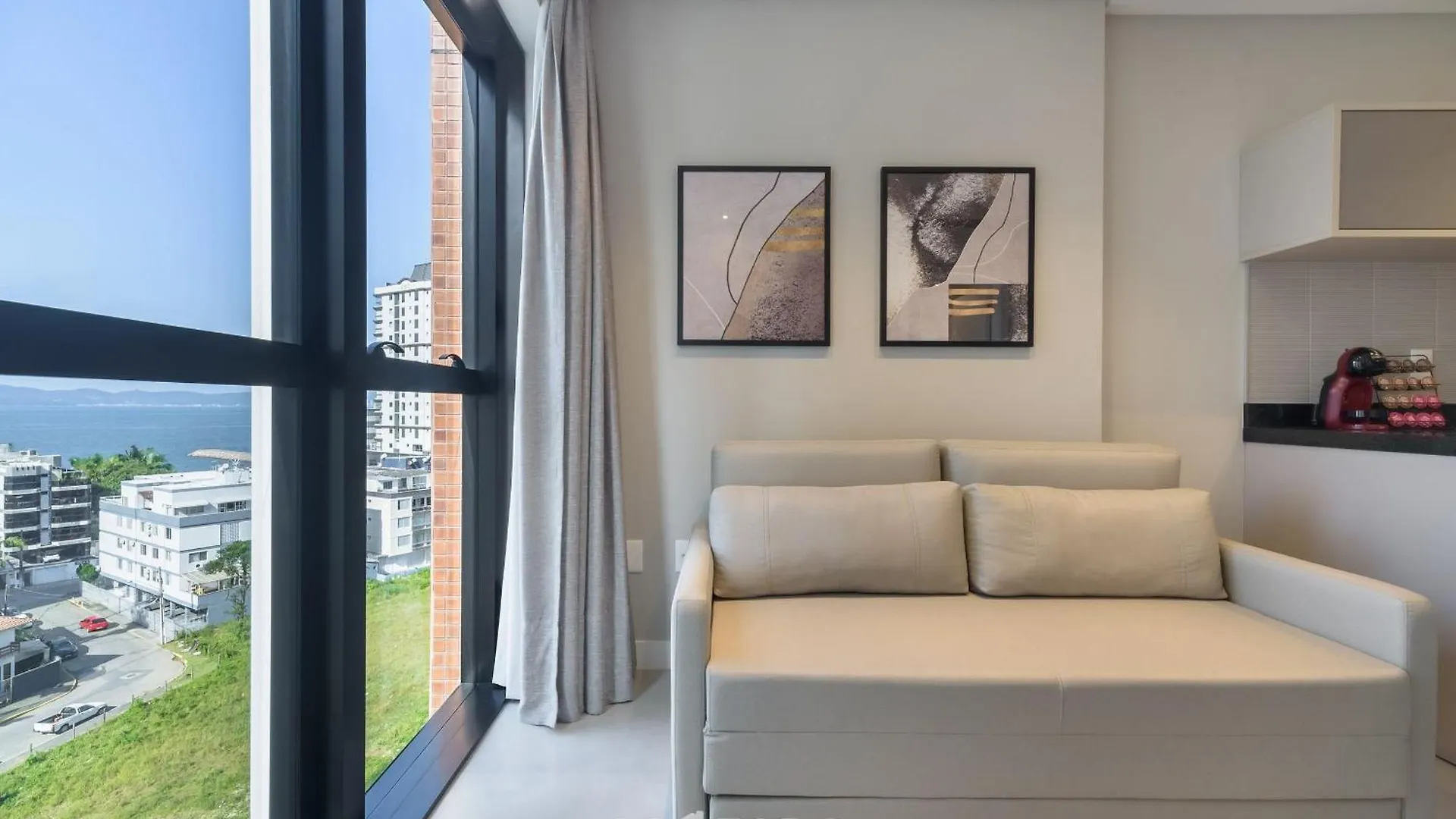 Mhfs - Apts Variados Em Predio Com Vista Para O Mar Em Itapema