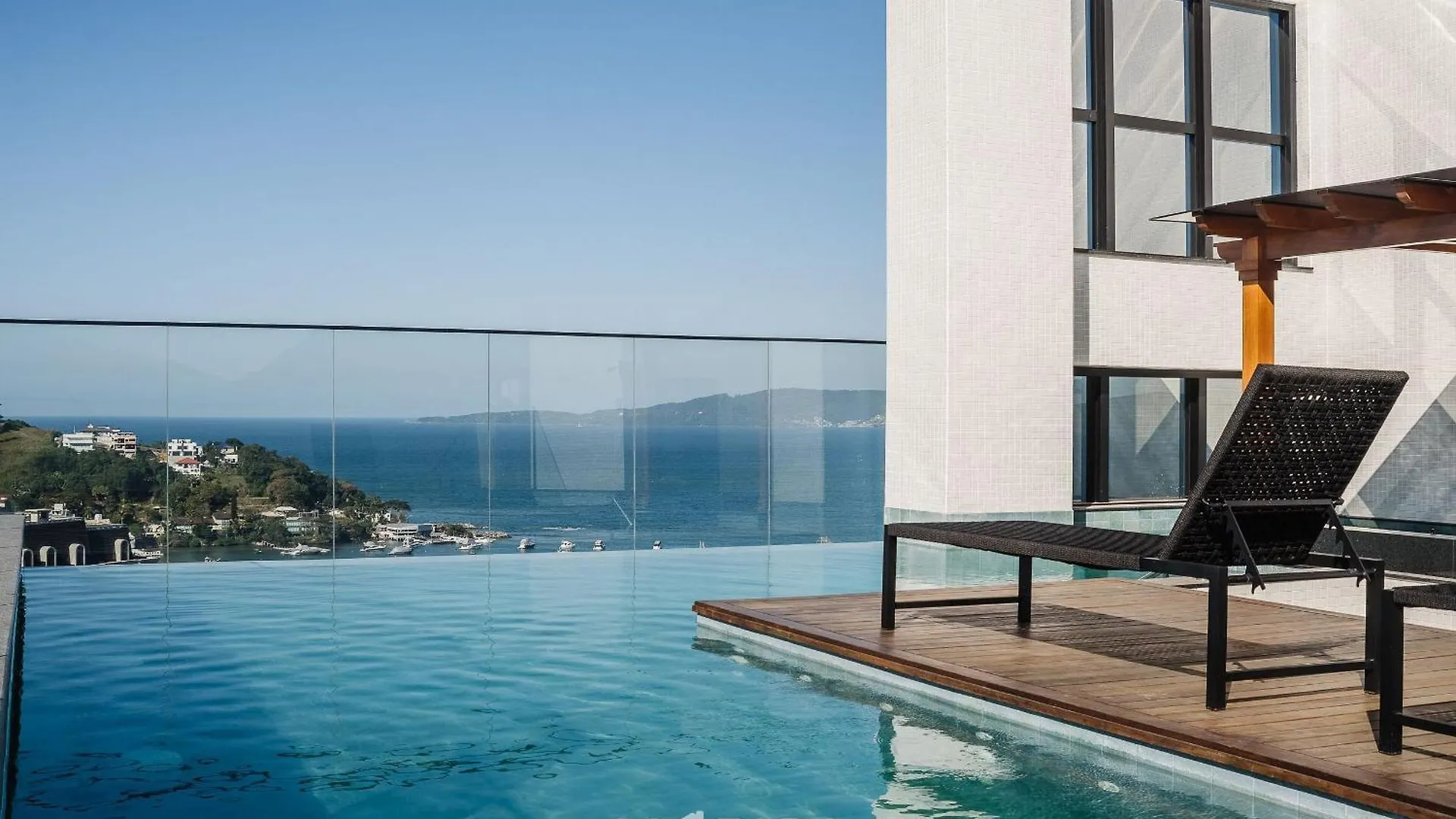 Appartamento Mhfs - Apts Variados Em Predio Com Vista Para O Mar Em Itapema