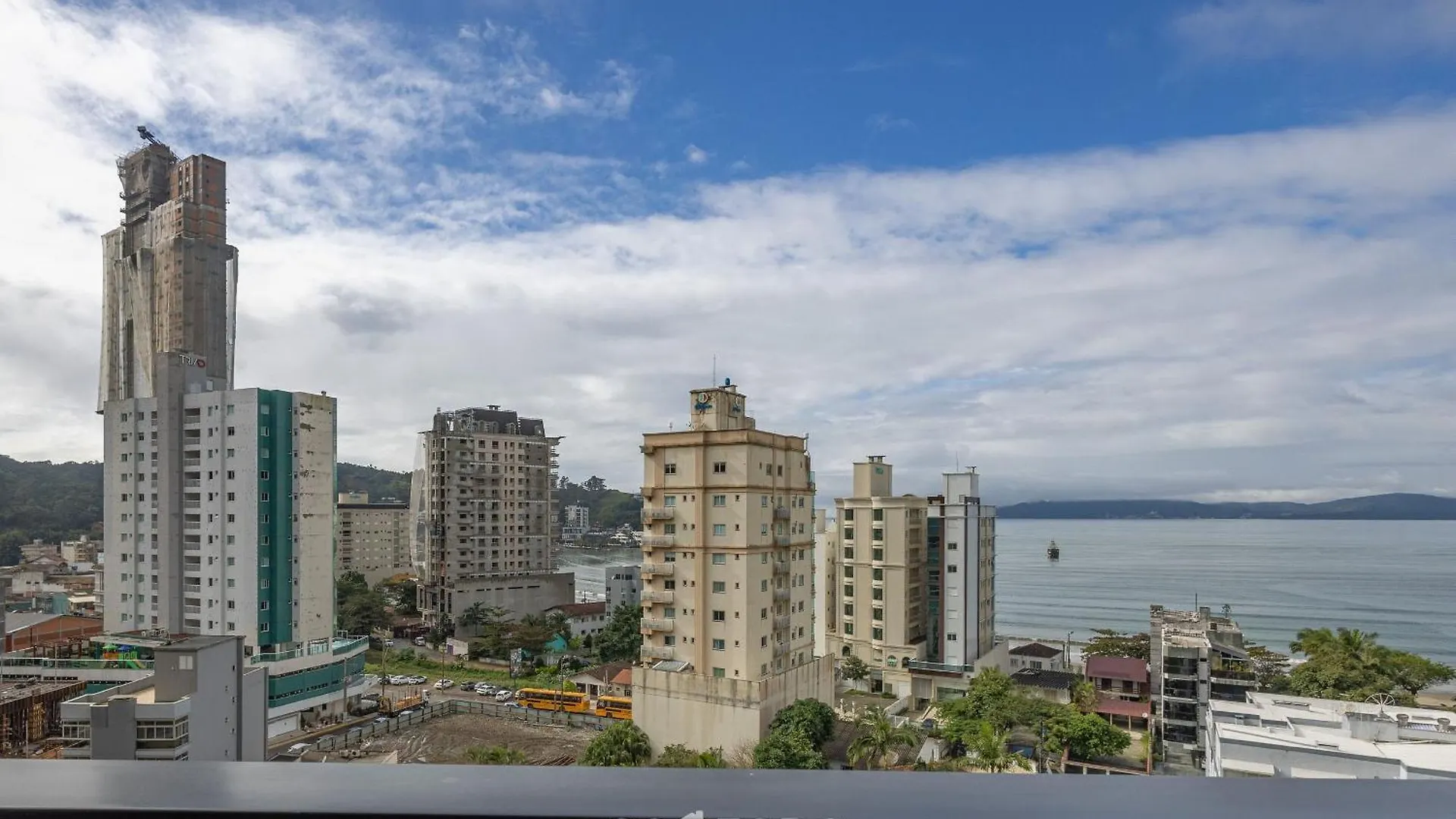 Appartamento Mhfs - Apts Variados Em Predio Com Vista Para O Mar Em Itapema Brasile