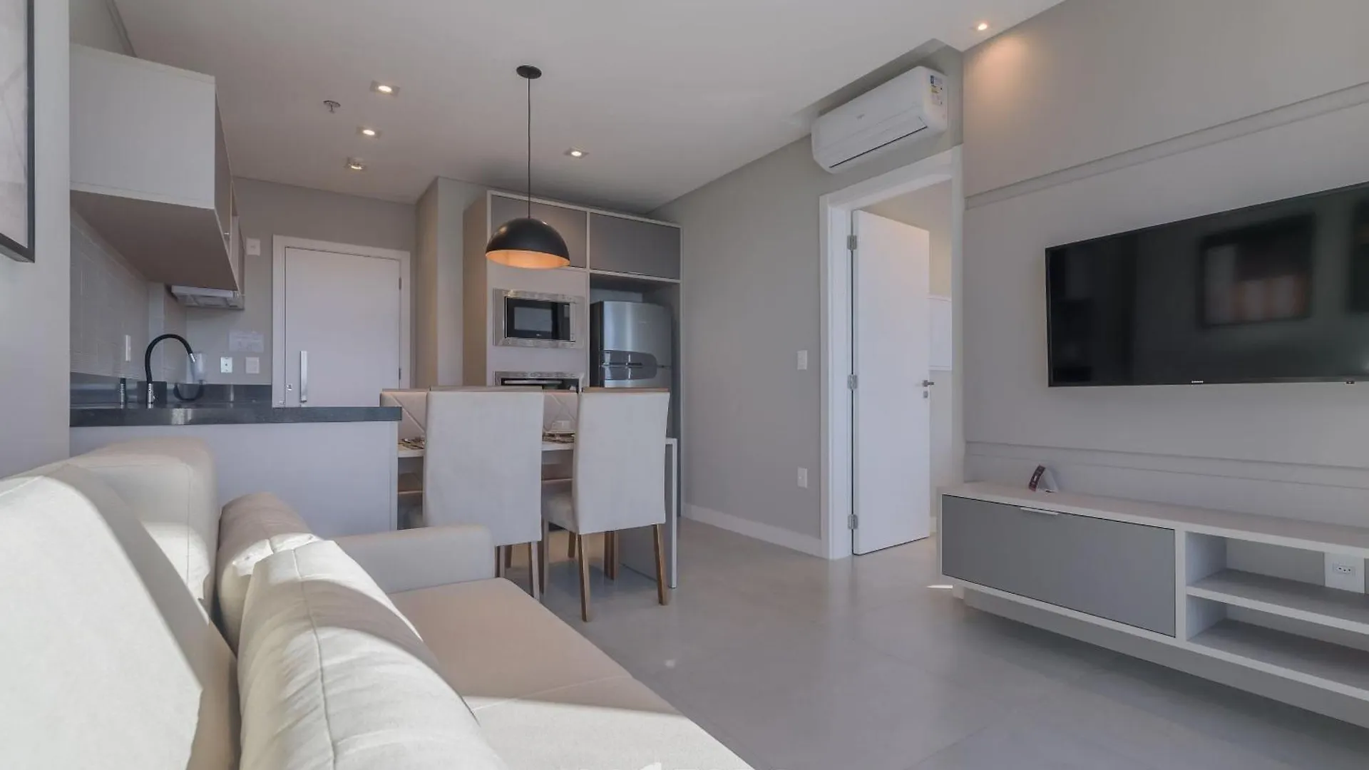 Mhfs - Apts Variados Em Predio Com Vista Para O Mar Em Itapema 0*,