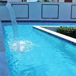 https://apartamento-2-quartos-perto-do-axe-moi.hotelsportoseguro.com